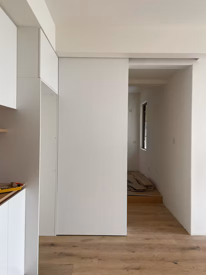 Wasserdichtes Badezimmer für den Innenbereich, maßgeschneiderte Holz-Kunststoff-Scheunen-WPC-Schiebetür